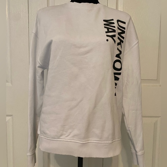- Zara White Oversized Sweatshirt size S - Picture 1 of 10